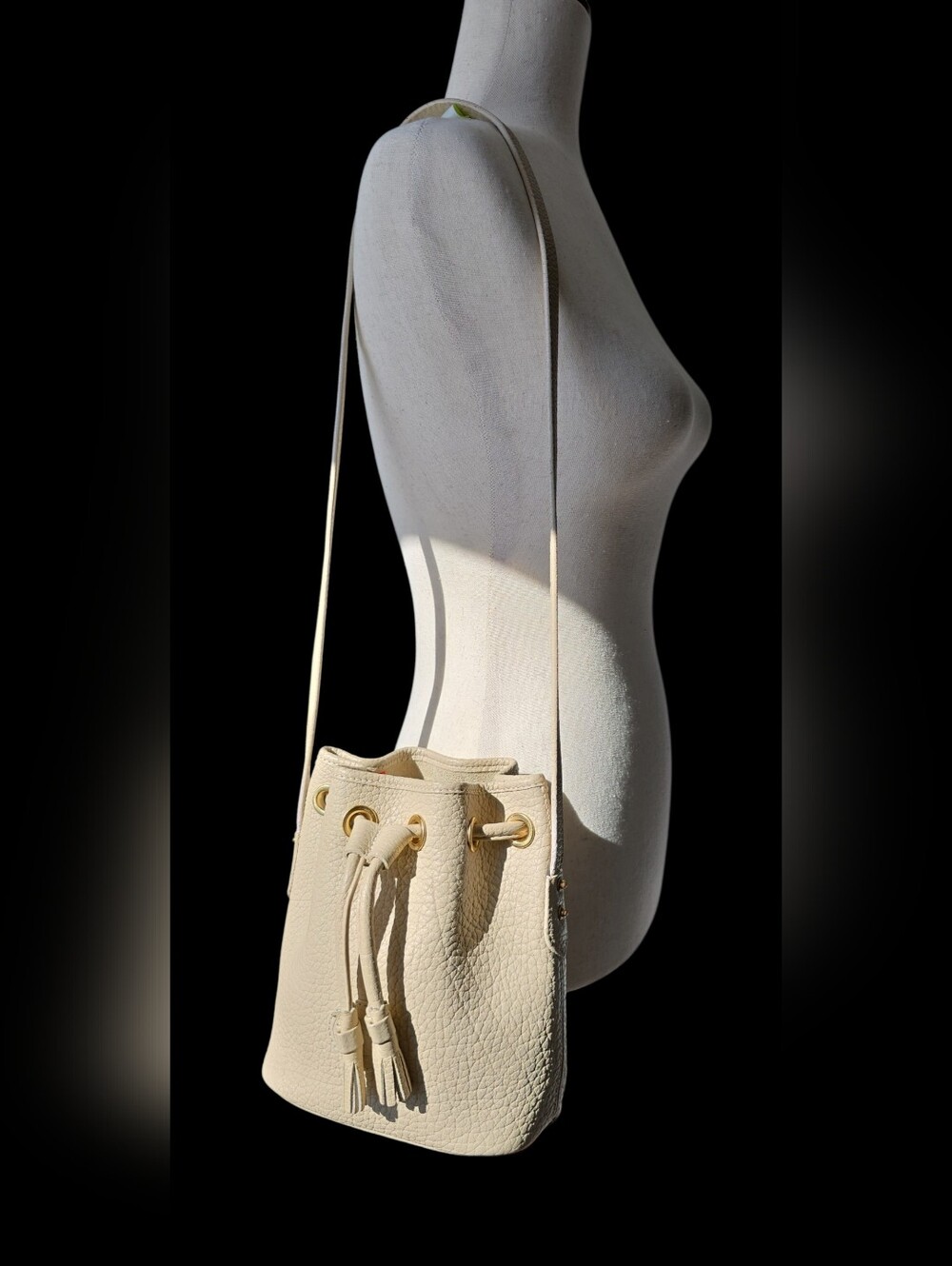 Vintage Dooney & Bourke AWL Bone Mini Drawstring Bucket Shoulder Bag EUC - Picture 6 of 16